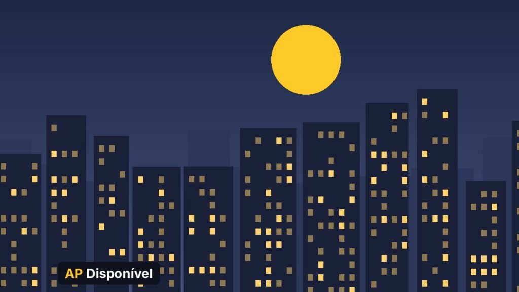 Pessoa comparando anúncios de apartamentos no celular e anotando