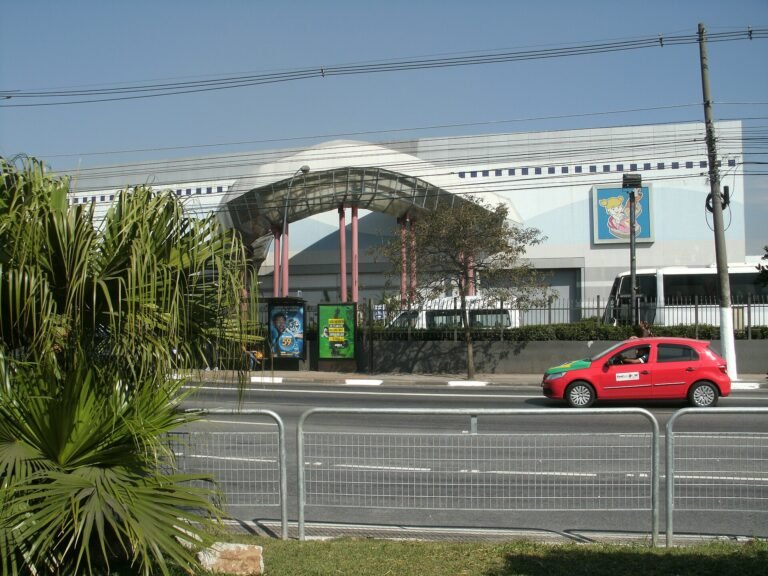 Shopping SP Market - Avenida das Nações Unidas, 22540 - Jurubatuba