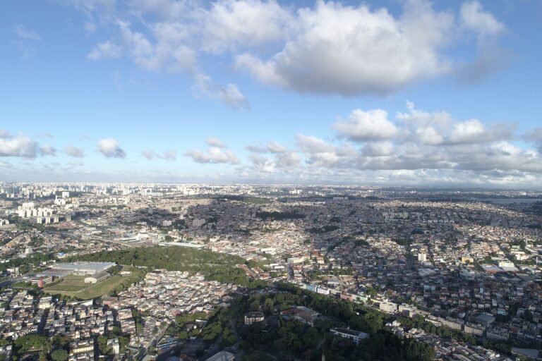 Esta imagem tirada com drone em 2018, mostra parte do bairro do Capão Redondo, zona sul da cidade de São Paulo. Foi tira