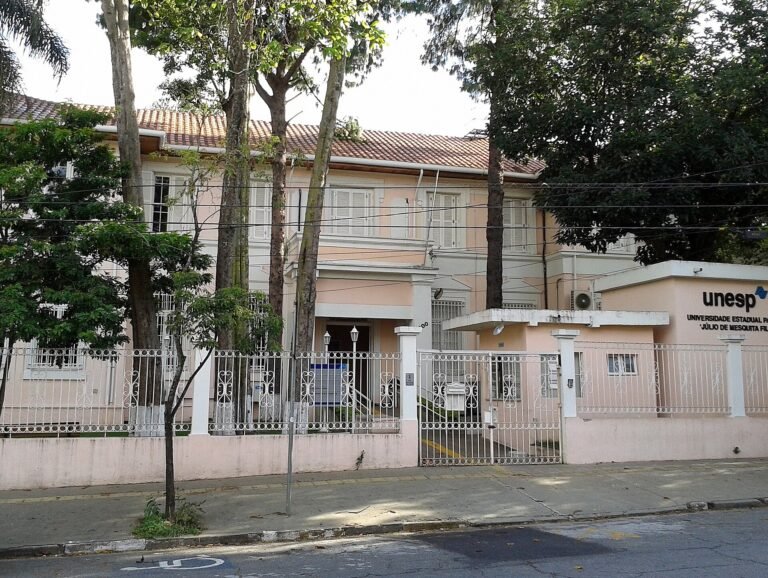 Antigo Juvenato Santíssimo Sacramento, atual Instituto de Artes da Unesp. Bairro do Ipiranga, São Paulo, SP, Brasil.