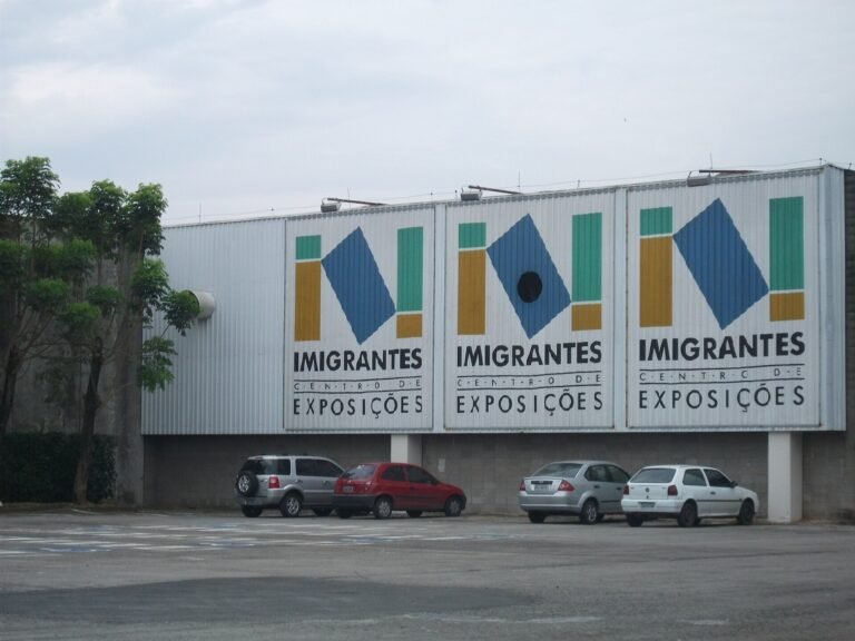 Pavilhão de Exposições do Centro de Exposições Imigrantes.
