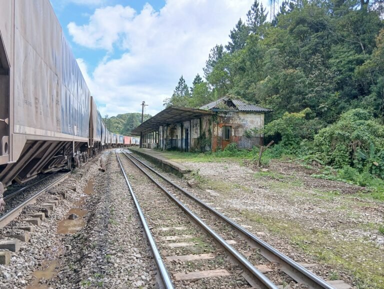Former railway station: Evangelista de Souza Title Evangelista de Souza Instance of former railway station Located in