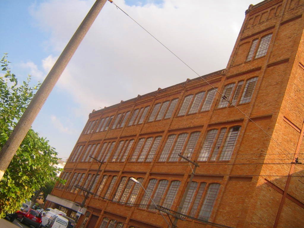 Morar na Mooca: guia do bairro italiano mais tradicional de São Paulo Cotonifício Crespi warehouse