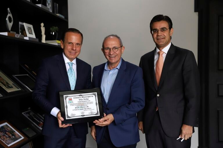 O governador do Estado de São Paulo, João Doria, participa de reunião com o ex-governador Paulo Hartung + vice-governado