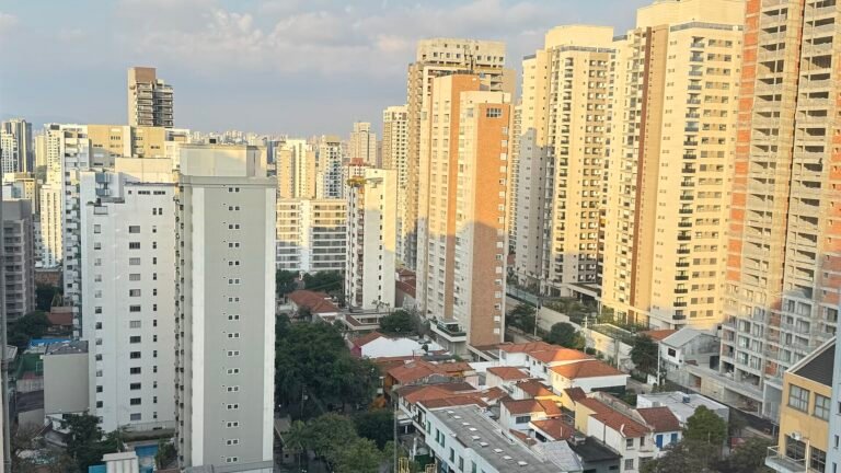 Distrito e bairro de Perdizes, zona oeste de São Paulo no entorno da Rua Iperoig.