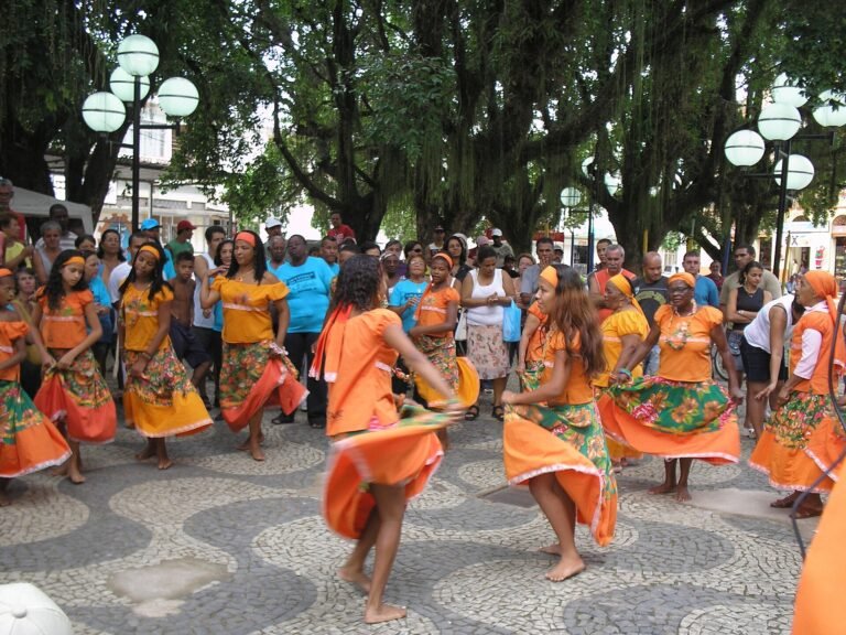 Foto de uma apresentação do Grupo de Caxambu Michel Tannus em Porciúncula - RJ