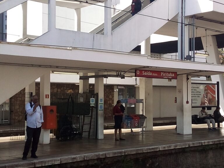Plataforma da Estação Pirituba