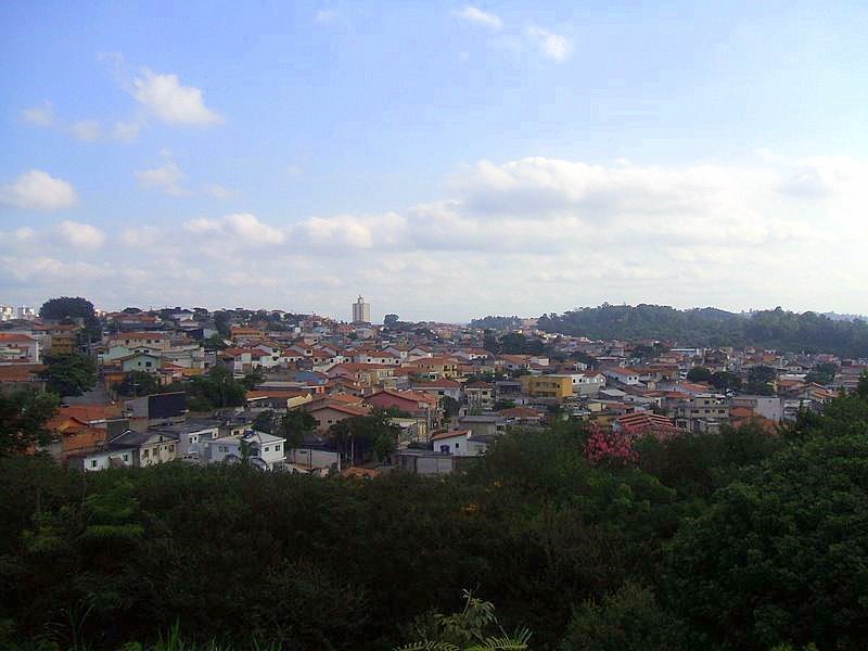 Morar no Raposo Tavares: guia do distrito na divisa com Osasco e Cotia Distrito de Raposo Tavares, visto do Parque Raposo Tavares, na Zona Oeste da cidade de São Paulo, Brasil.