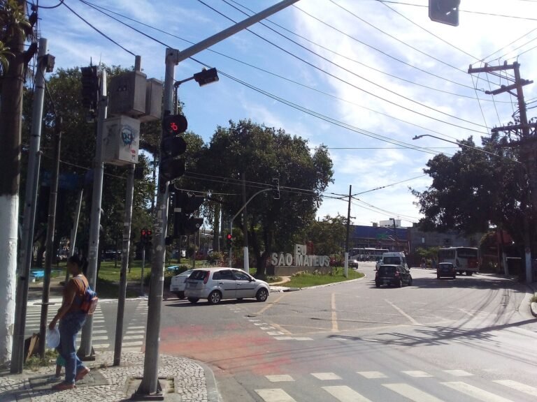 Rotatória em São Mateus, na cidade de São Paulo