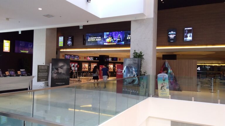 Foyer do Cinesystem Morumbi Town de São Paulo, SP