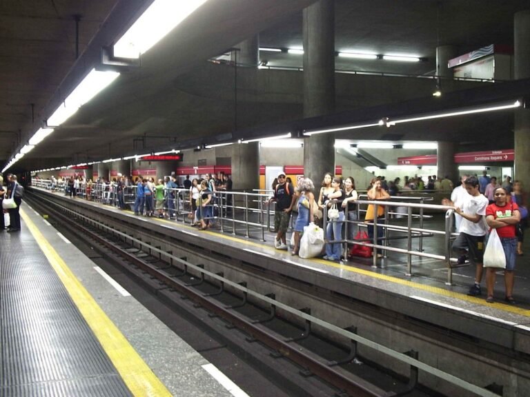 Metrô de São Paulo - Line 3 - Red - Sé