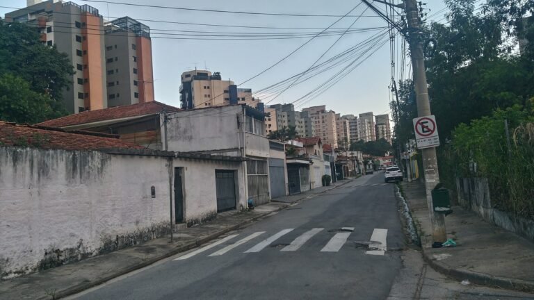 Rua Áurea Batista dos Santos